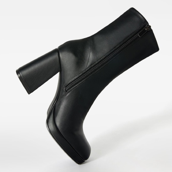 Bershka WHITE fitted high heel mini platform ankle boots size 7 - Picture 6 of 6